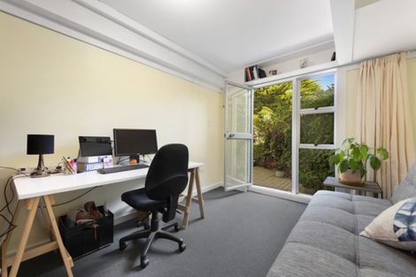 Photo of property in 11 Winchester Avenue, Pinehaven, Upper Hutt, 5019