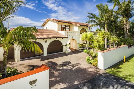 Photo of property in 24 Coronation Road, Hillcrest, Auckland, 0627