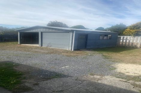 Photo of property in 31 Exeter Crescent, Takaro, Palmerston North, 4412
