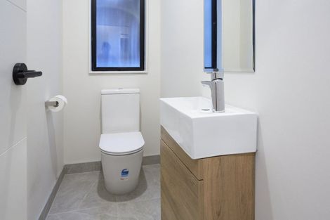 Photo of property in 36d Eastern Beach Road, Bucklands Beach, Auckland, 2012