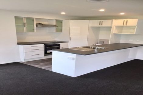 Photo of property in 3/596 Whangaparaoa Road, Stanmore Bay, Whangaparaoa, 0932