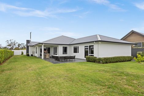 Photo of property in 145 Arataki Road, Havelock North, 4130