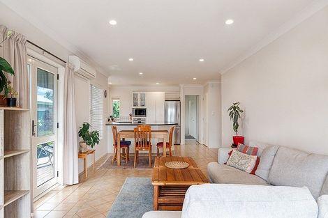 Photo of property in 21 The Glebe, Coastlands, Whakatane, 3120