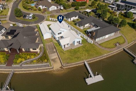 Photo of property in 17 Waitotara Way, Whitianga, 3510