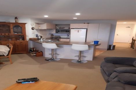 Photo of property in Paramount Apartments, 2/281 Maunganui Road, Mount Maunganui, 3116