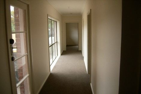 Photo of property in 71 Yaldhurst Road, Sockburn, Christchurch, 8042