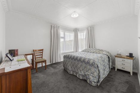 Photo of property in 9 Winston Place, Kew, Dunedin, 9012