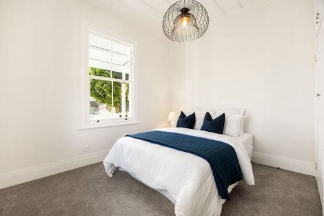 Photo of property in 2 Centennial Park Road, Wellsford, 0900