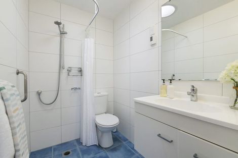 Photo of property in 1/1a Scarboro Terrace, Murrays Bay, Auckland, 0630