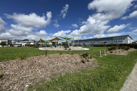 Photo of property in 20 Gilbert Hall Way, Swanson, Auckland, 0614
