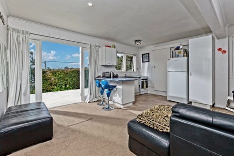 Photo of property in 68a Kowhai Road, Campbells Bay, Auckland, 0630