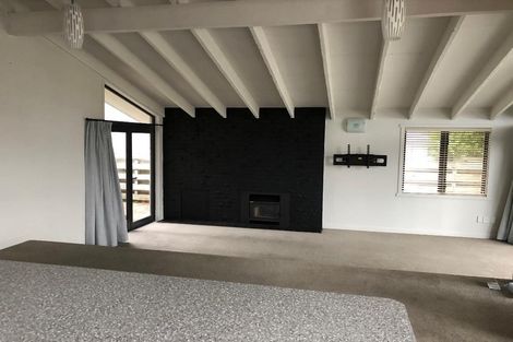 Photo of property in 6 Glenbank Road, Te Awanga, 4102