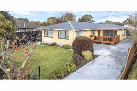 Photo of property in 25 Stackhouse Avenue, Bishopdale, Christchurch, 8053
