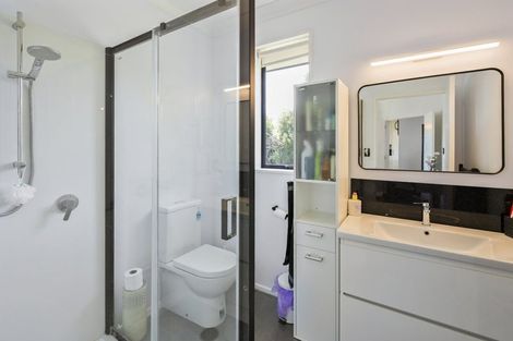 Photo of property in 18 Parkinson Place, Woodend, 7610