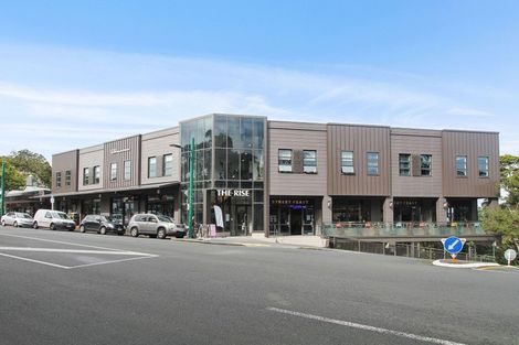 Photo of property in 4 Mceldowney Road, Titirangi, Auckland, 0604