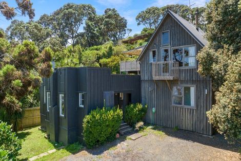 Photo of property in 352 Motutara Road, Muriwai, 0881