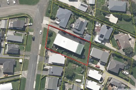 Photo of property in 1/18 Lambley Road, Titahi Bay, Porirua, 5022