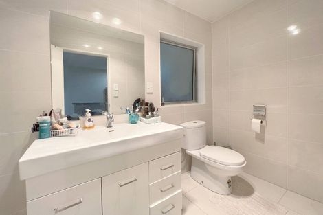 Photo of property in 20a Northall Road, New Lynn, Auckland, 0600