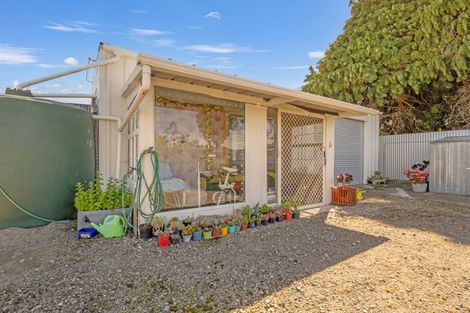 Photo of property in 1 Richardson Street, Woodville, 4920