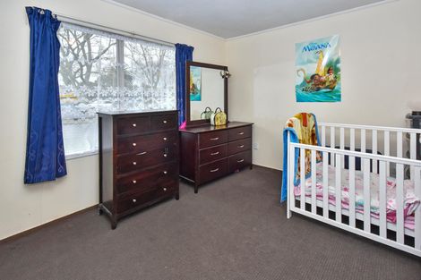 Photo of property in 16 Gloaming Place, Conifer Grove, Takanini, 2112