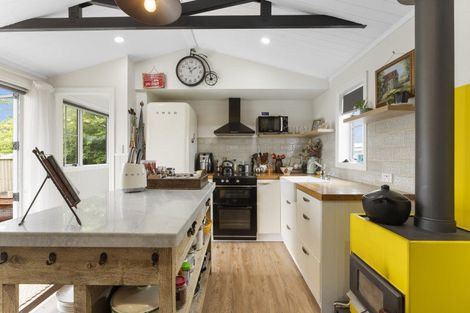 Photo of property in 24 Tararua Street, Pahiatua, 4910