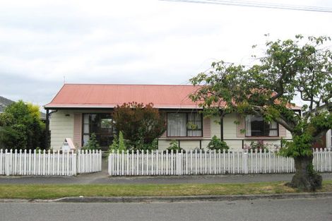 Photo of property in 2A Shaftesbury Street Avonhead Christchurch City