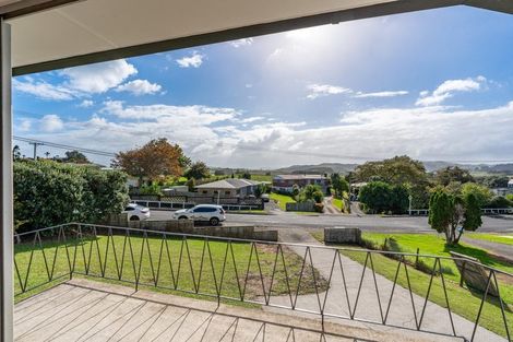 Photo of property in 4 Mcvie Road, Huntly, 3700