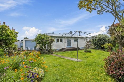 Photo of property in 12 Linley Place, Levin, 5510