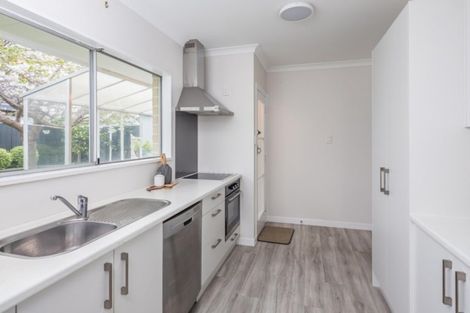 Photo of property in 60 Sylvan Avenue, Waikanae, 5036