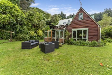 Photo of property in 312 Moores Valley Road, Wainuiomata, 5373