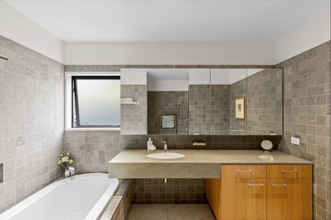 Photo of property in 3 Bayonet Peak Place, Drift Bay, Queenstown, 9371