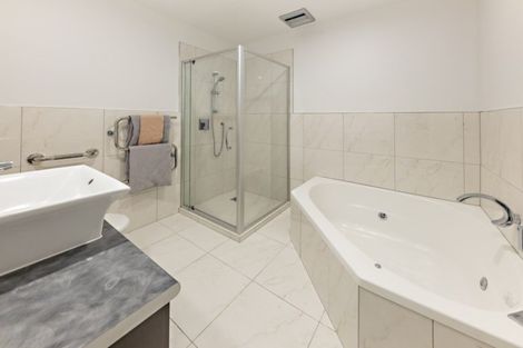 Photo of property in 130 Wyllie Road, Papatoetoe, Auckland, 2025