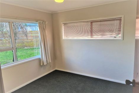 Photo of property in 1 Malters Place, Browns Bay, Auckland, 0630