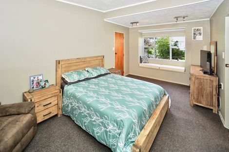 Photo of property in 4 Herbert Street, Te Puke, 3119
