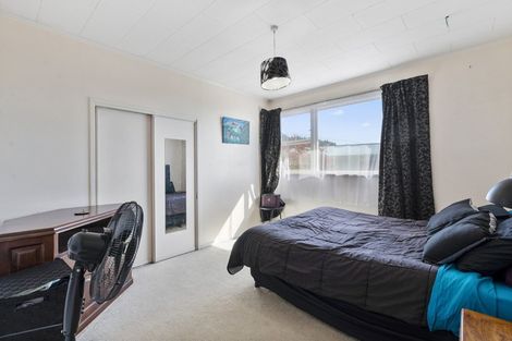 Photo of property in 2 Hawk Place, Selwyn Heights, Rotorua, 3015
