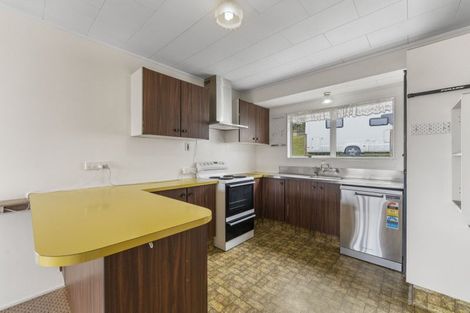 Photo of property in 19 Shera Street, Acacia Bay, Taupo, 3330