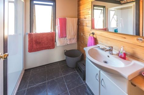 Photo of property in 19 Tongariro Street, Castlecliff, Whanganui, 4501