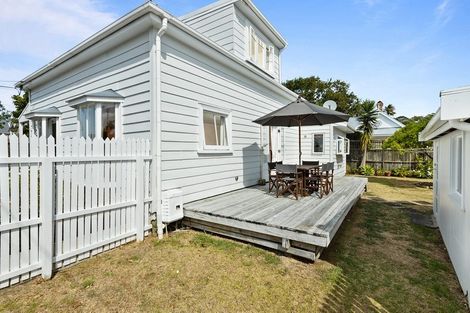 Photo of property in 20 Vincent Road, Northcote Point, Auckland, 0627