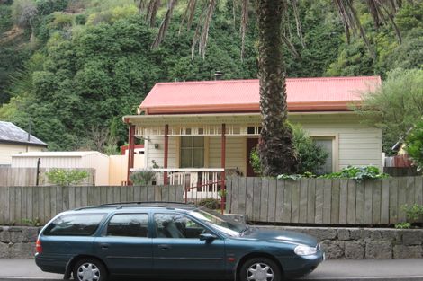 Photo of property in 141 Shakespeare Road, Bluff Hill, Napier, 4110