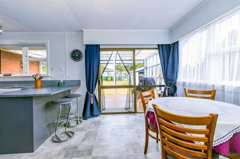 Photo of property in 24 Rhodes Street, Waimate, 7924