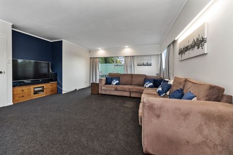 Photo of property in 19 Wirihana Road, Titirangi, Auckland, 0604
