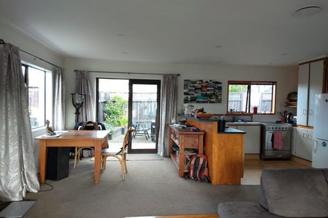 Photo of property in 4a Langstone Street, Welcome Bay, Tauranga, 3112