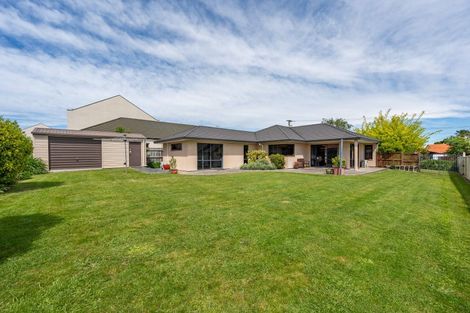 Photo of property in 8 Arataki Road, Havelock North, 4130