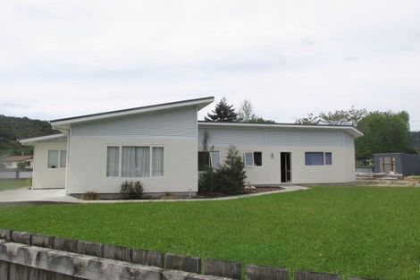 Photo of property in 77 Buller Road, Reefton, 7830