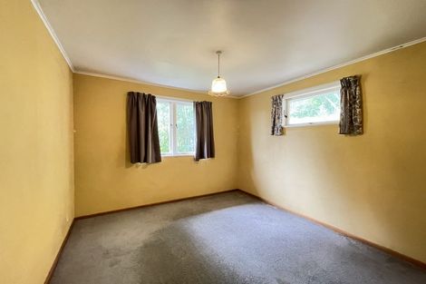 Photo of property in 16 Cypress Place, Sunnynook, Auckland, 0620