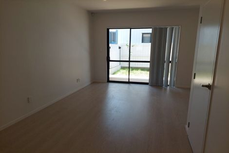 Photo of property in 2/2c Walsall Street, Avondale, Auckland, 1026