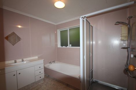 Photo of property in 2a Hamlet Street, Stratford, 4332