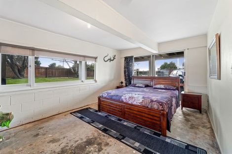 Photo of property in 1 The Terrace, Herald Island, Auckland, 0618