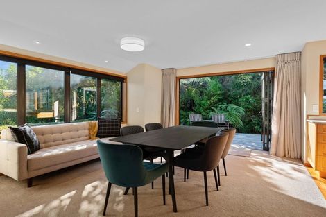 Photo of property in 8 Whakamoenga Point, Acacia Bay, Taupo, 3385
