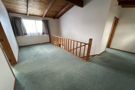 Photo of property in 14a Chablis Place, Henderson, Auckland, 0612